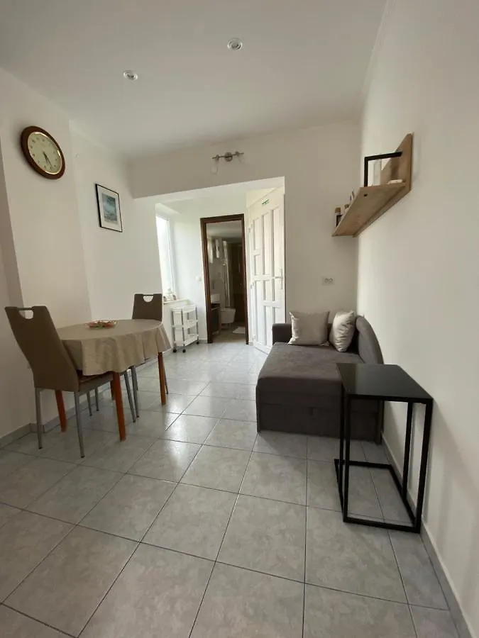 Apartments Anna I Baska  Croatia